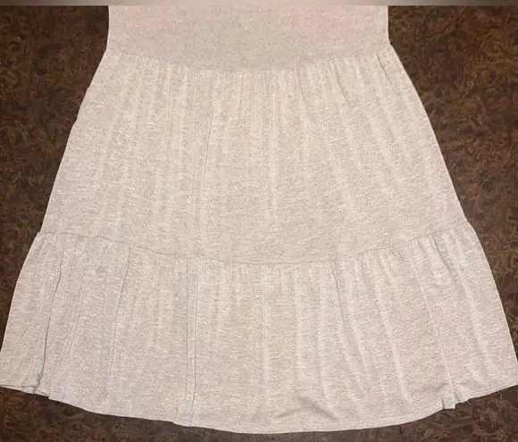 Olivia Rae Short Sleeve Tiered Jersey Knit Dress in Oatmeal - size medium