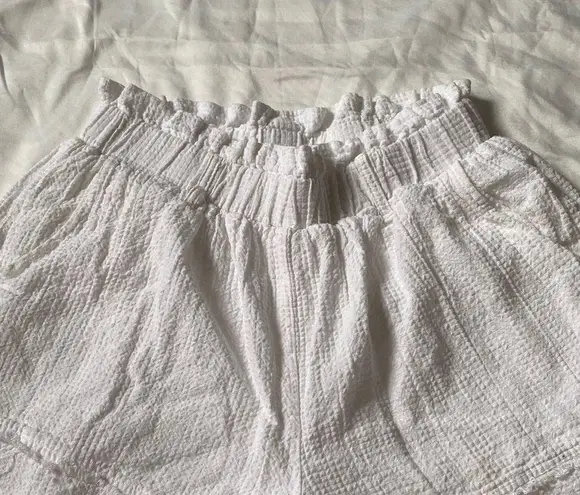 High Waist White Textured Shorts Size M