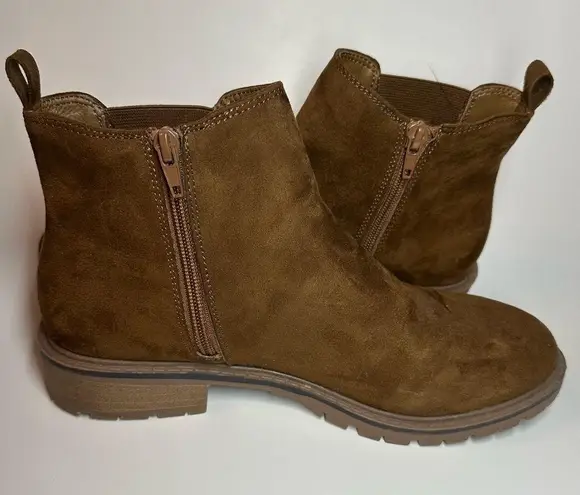 Steve Madden  Women's Leona Chelsea Ladies Ankle Boot Faux Suede Brown Size 8.5