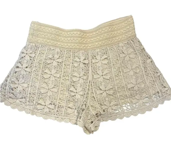 Topshop  crochet pull on shorts size 6