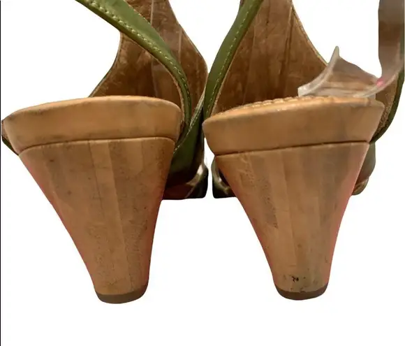 Naya Timpas Green Leather Beaded T