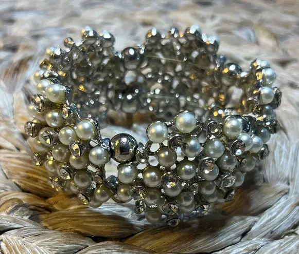 Vintage Silver Tone and Faux Pearl Stretch Cuff Bracelet