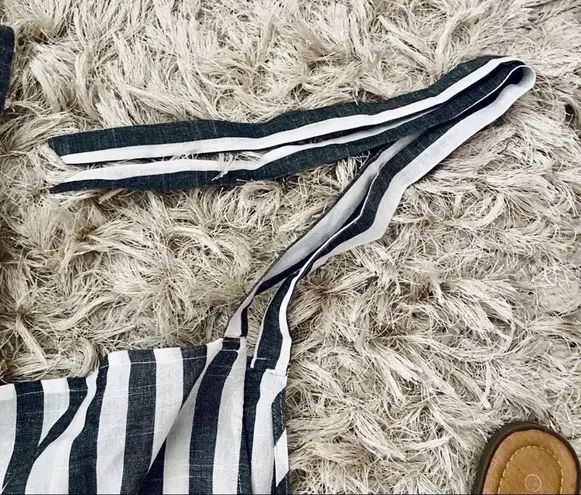 Boutique NEW ‘Catching Waves’ Romper