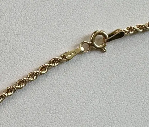 🇮🇹 From Florentine jewelry in Ponte
Vecchio, 18k Yellow Gold Rope