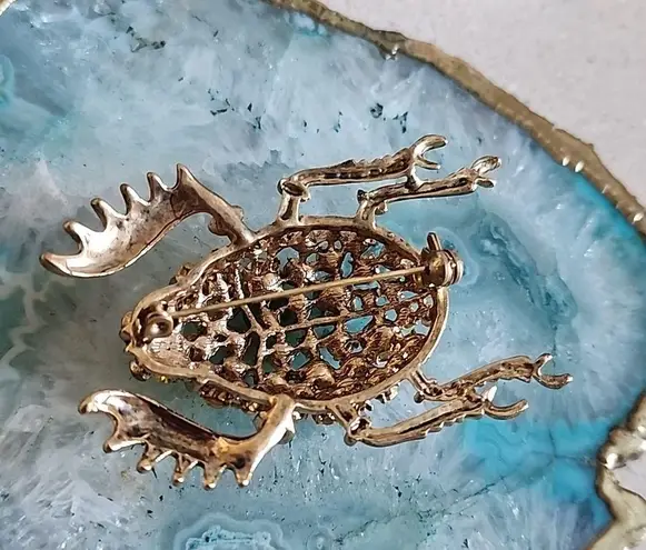 Antique Gold Finish Beetle Brooch Pin Yellow