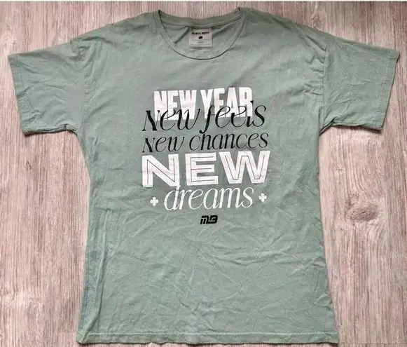 MuscleBox | Women's Graphic Athletic New Year's T