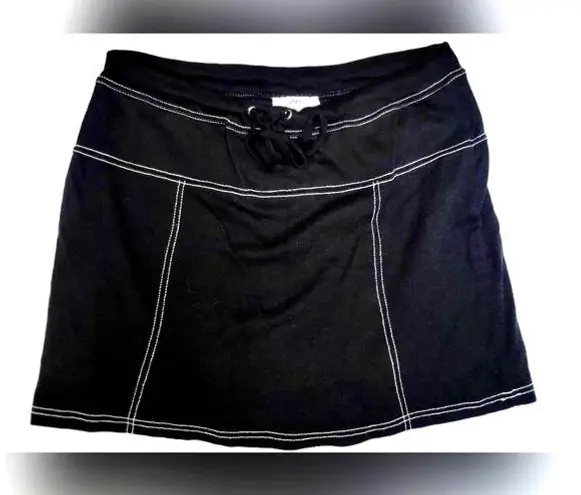 Anne Klein Sport Black Skort with White Stitching Size Medium