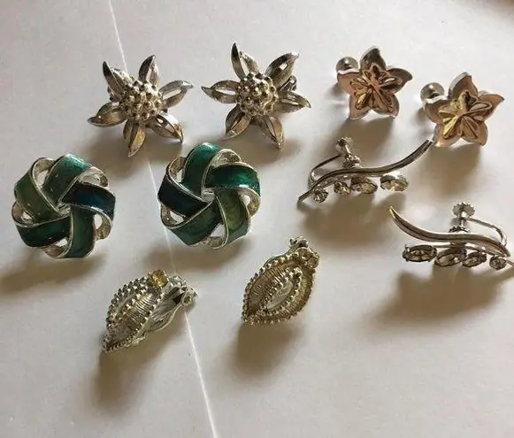 Lot Of 5 Vintage Costume Clip On Earrings Clip