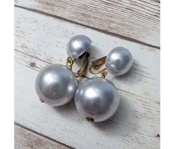 Vintage Clip On Earrings