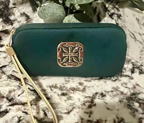 Rustic Cuff Jewelry Zip Around Bag Pouch Gold Detail