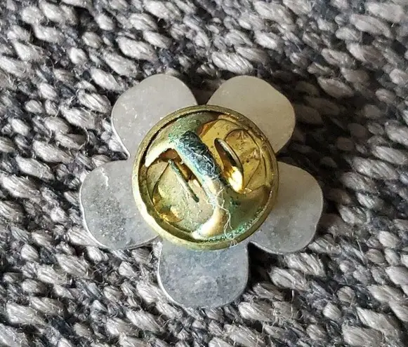 VTG Blue Enamel Forget Me Not Flower Hat Cap Tie Lapel Pin Pinback Brooch Badge