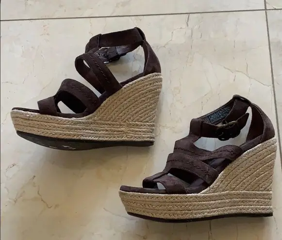 UGG  NWOT Brown Suede Leather Strappy Wedges Size 6