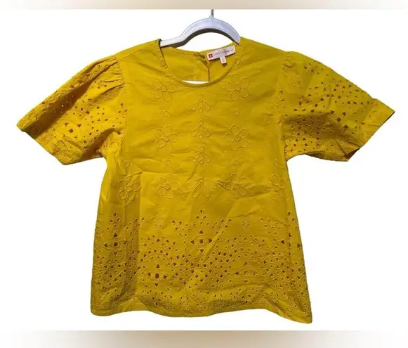 Jude Connally Eyelet Button Back Short Sleeve Top Size Small Yellow Laser Cut