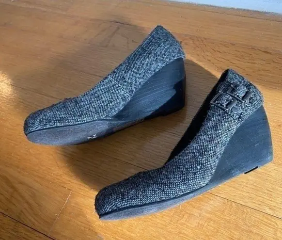 blowfish  Grey Black Tweed Wedges with Buckles