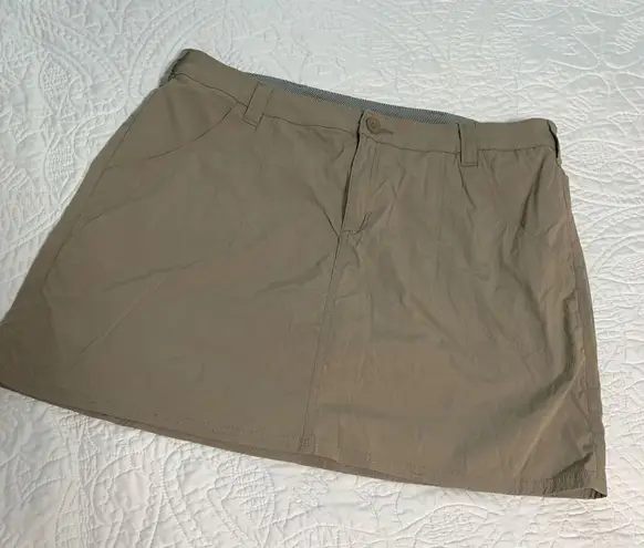 Bass Pro Shops World Wide Sports Skort Size 14