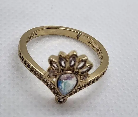 Fragrant Jewels Nutcracker Collection Aurora Borealis & Clear Rhinestone Ring