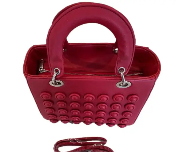 Red faux leather bucket satchel handbag, structured boxy, chunky hardware. NEW!