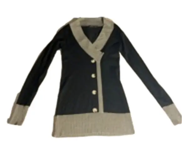 Chic Colorblock Button Front Cardigan Sweater AmélieBoutik Women’s Medium Black