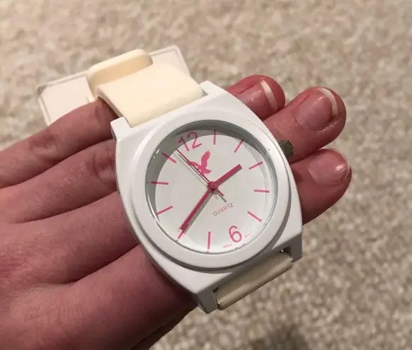 American Eagle WHITE RUBBER AE WATCH