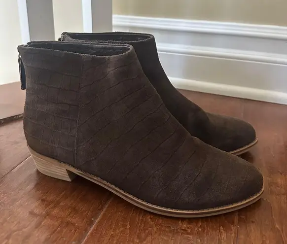 Kelsi Dagger Booties - Image 1