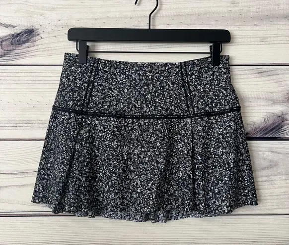 Lululemon Lost in Pace Black Floral Patterned Skirt Built in Shorts