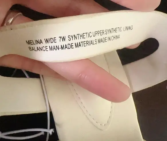 Black Rivet Melina open toe sandals cream off white Sz 7 wide Adjustable strap