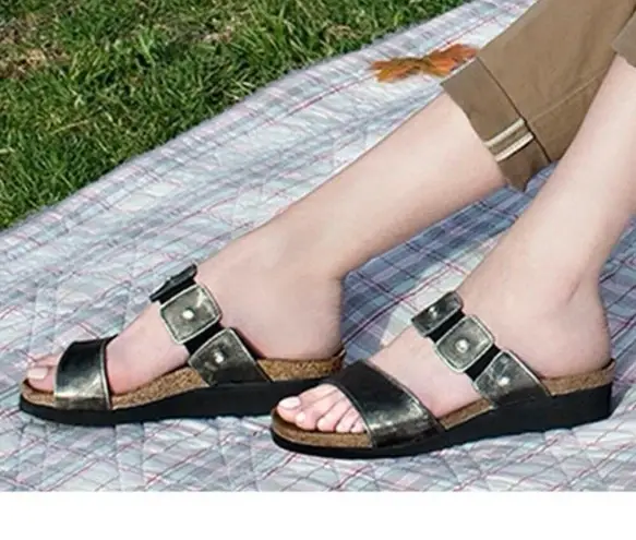 Naot Ashley Bronze Leather Slide Sandal Rhinestone Studded US Size 9/Euro 40 Brown