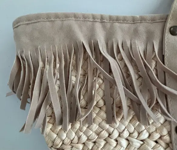 IKKS | women’s fringe, straw tote bag. Tan