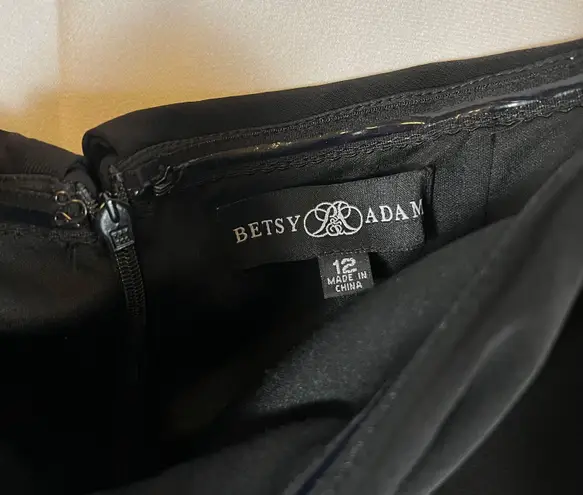 Betsy and Adam NWT Women’s Off the Shoulder Metallic Floral Black & Gold Dress Size 12