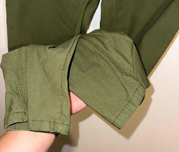 South Pole Vintage Super Stretch Olive Green Colored Pants size Large