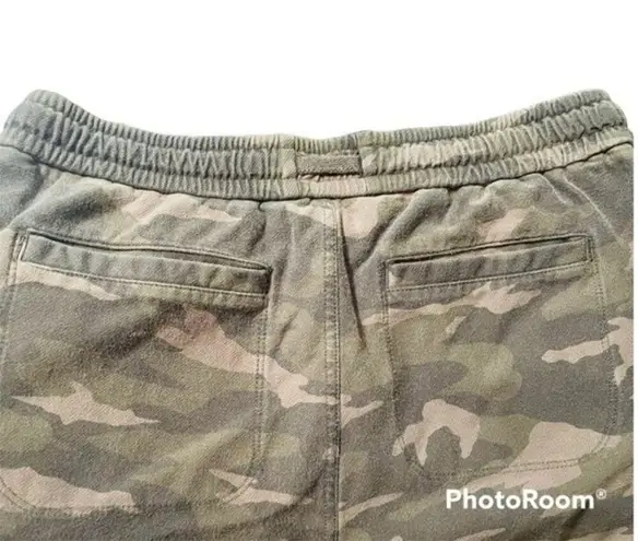 Athleta  Camo Women's Farallon Jogger Pants Sz 8