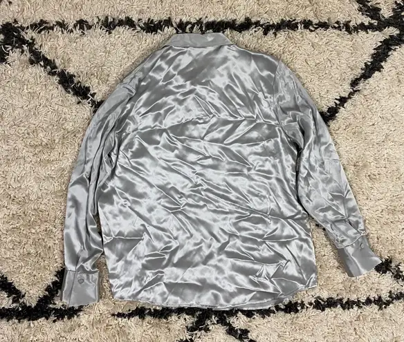 Cynthia Taylor Silver Silk Long Sleeve Button Down Shirt