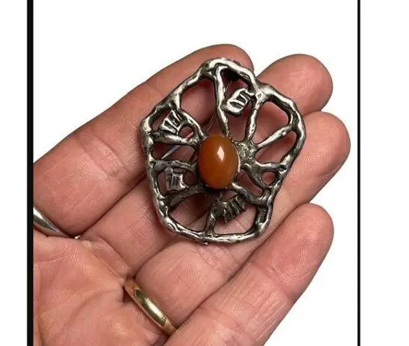 Vintage Brutalist Nouveau Gold Tone Brooch Bright Carnelian Center Stone Silver