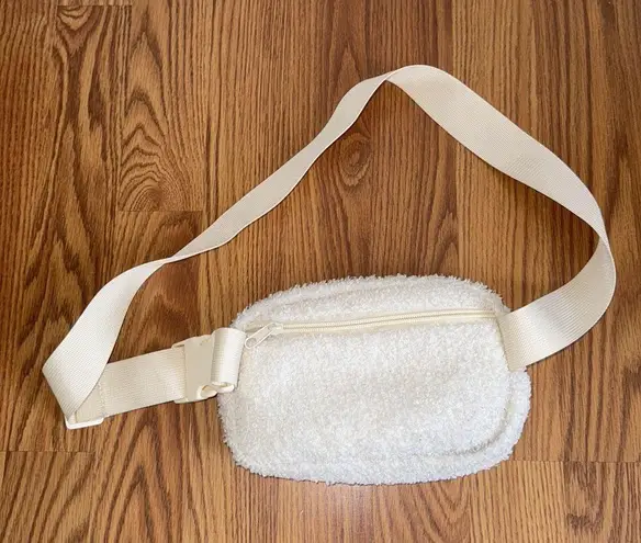 Women’s Fanny Pack White