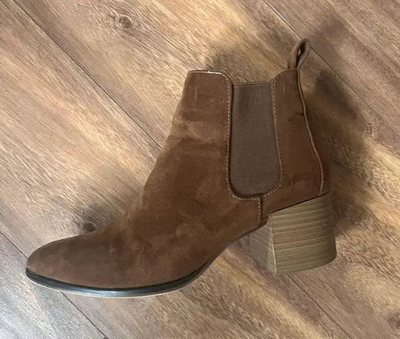 American Eagle Suede Ankle Boots