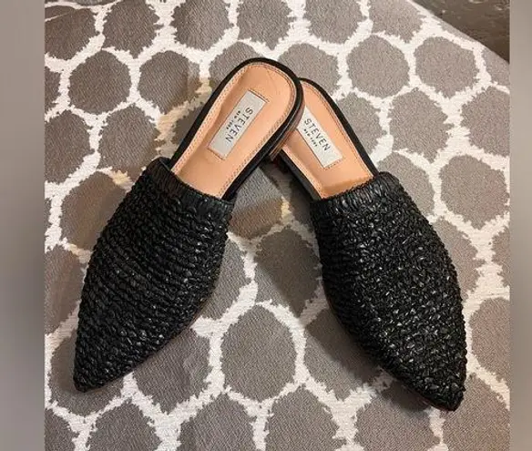Steven New York Black Textured Mules Pointed Toe Valdez Raffia texture flats Size 7
