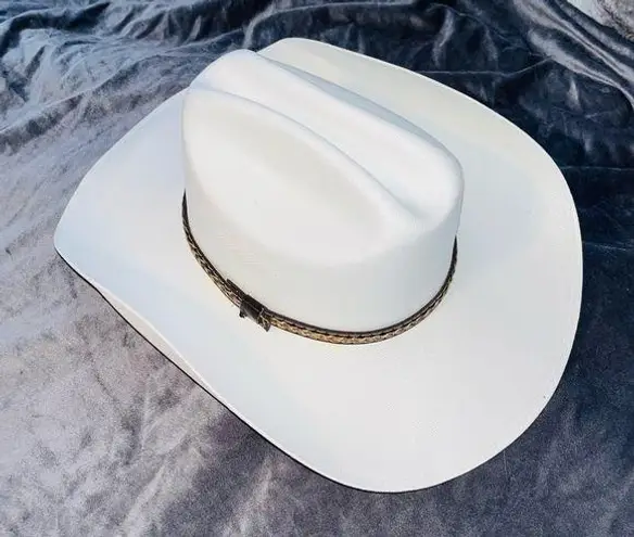 White Vintage Western Hat Stiff Brim