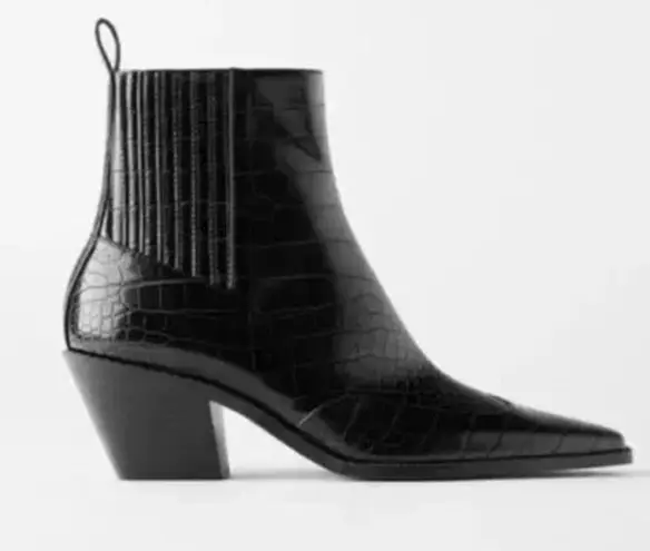 ZARA  Cowboy Ankle Booties