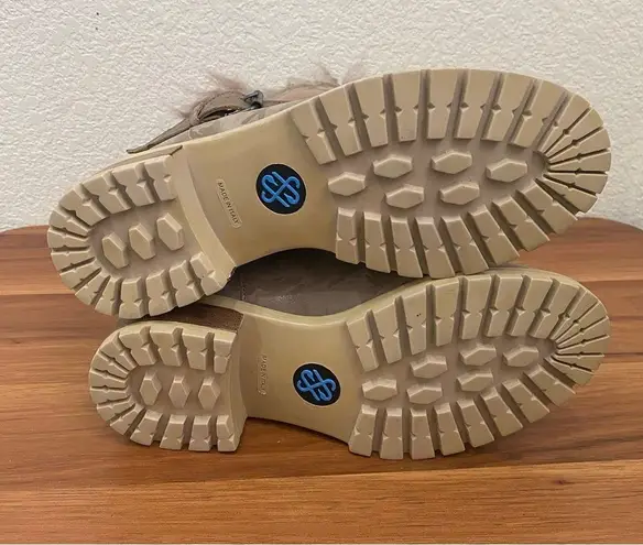 ROSS & SNOW “Emilina” Weatherproof Shearling Camo Moto Ankle Boots Size 6