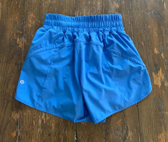 Lululemon Tracker Mid Rise Shorts