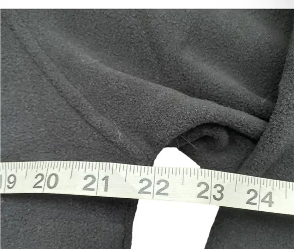 Hippie Rose NWT  Colorblock Snap-Neck Fleece Pullover – Size M (Semi Cropped) thumbnail 5