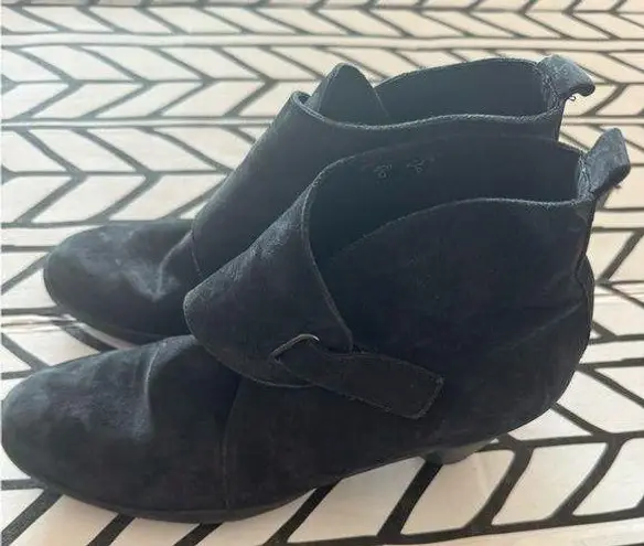 Arche black heeled ankle bootie size 41