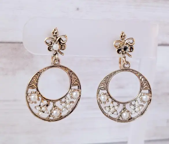 Vintage Screw Back Earrings Ornate Gold Tone & Faux Pearl