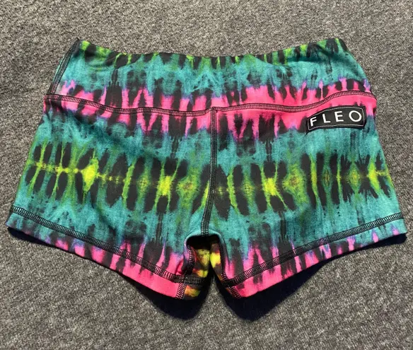 FLEO Shorts Mid Rise 2.5” Jewel Tie Dye Size Small Multiple