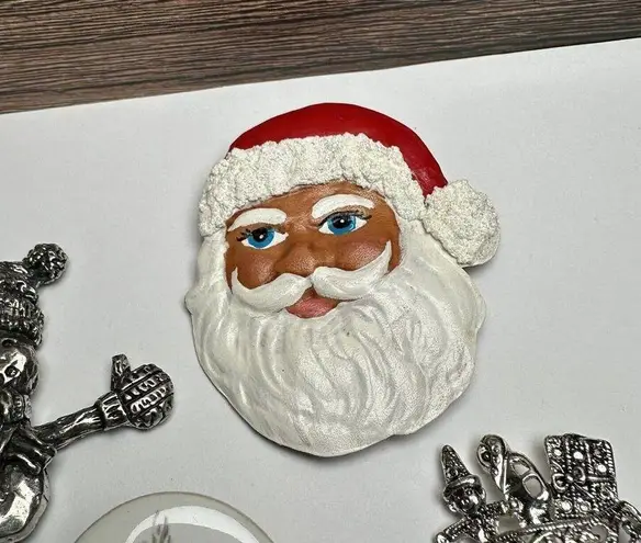 Santa Claus, Poinsettia, Snowman, Stocking Christmas Holiday Brooch Pin Lot Of 4