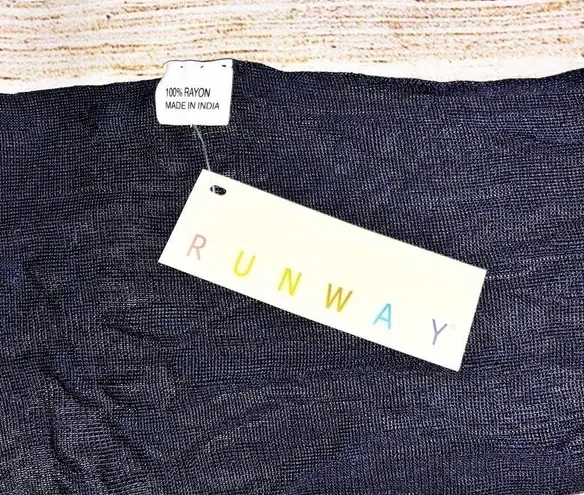 NWT Runway Blue Ombre Fashion Scarf