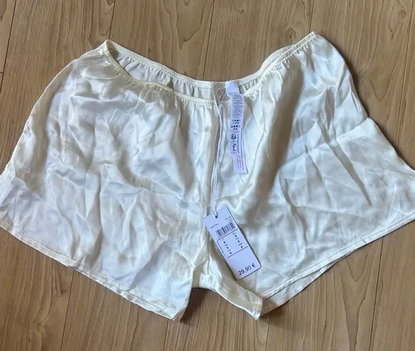 Intimissimi Cream Pajama Shorts