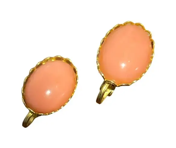 Vintage Pink Coral Gold Tone Clip On Earrings MCM Scalloped Edge Estate .75"
