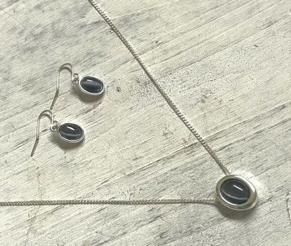 Sonoma Jean company silver tone necklace and earring set