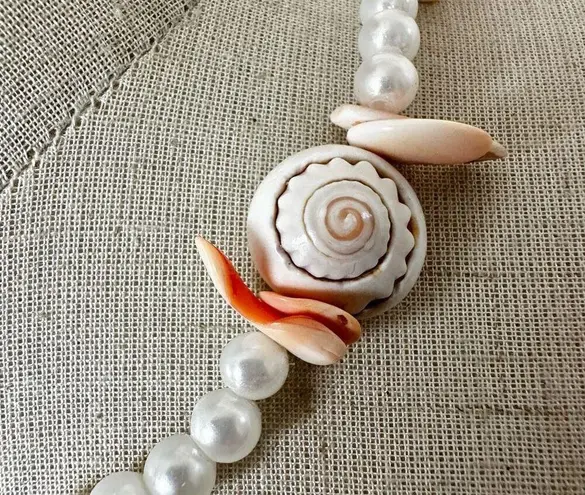 Natural sea shell faux pearl necklace
